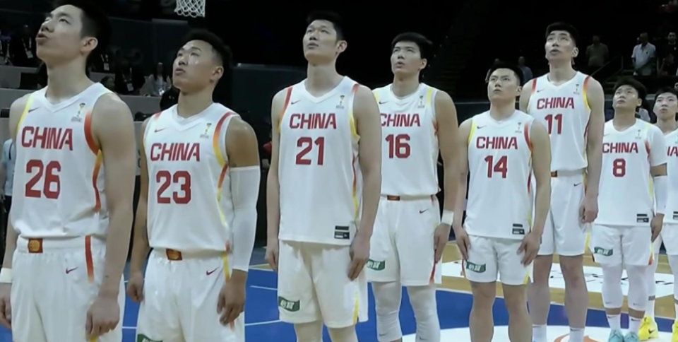 开云体育APP下载-中国男篮半场落后1分：全队无人上双 中国台北3人得分上双